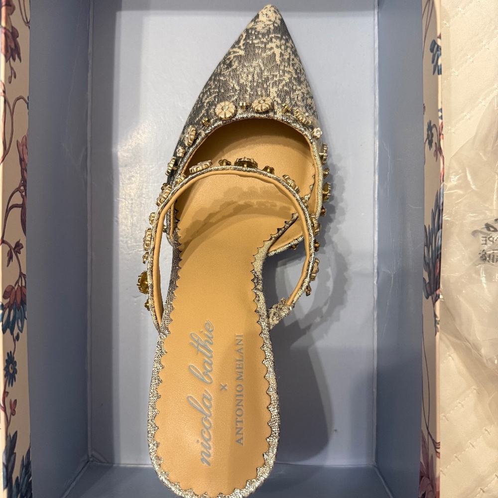 Nicola Bathie X Antonio Melani heels fits size 6.5-7